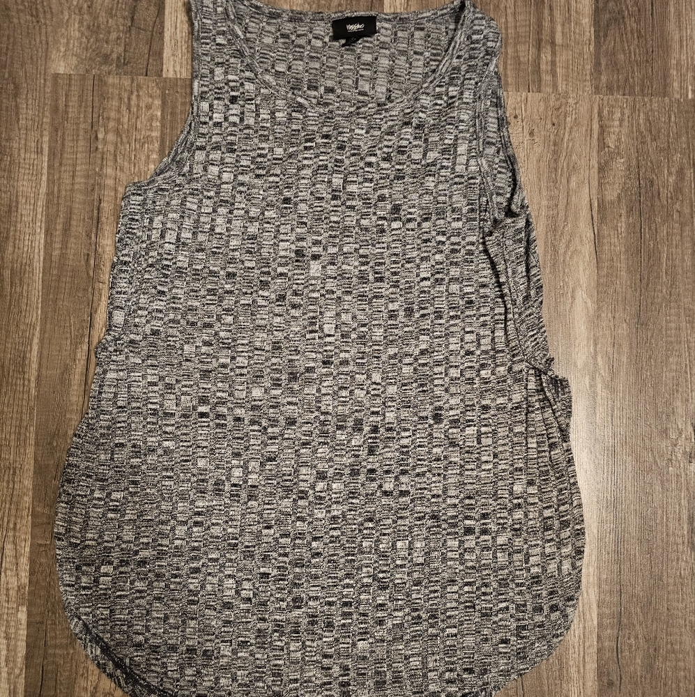 Gray Textured Sleeveless Top